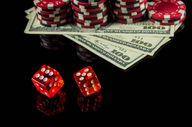 Live dealer table interface at mancing
